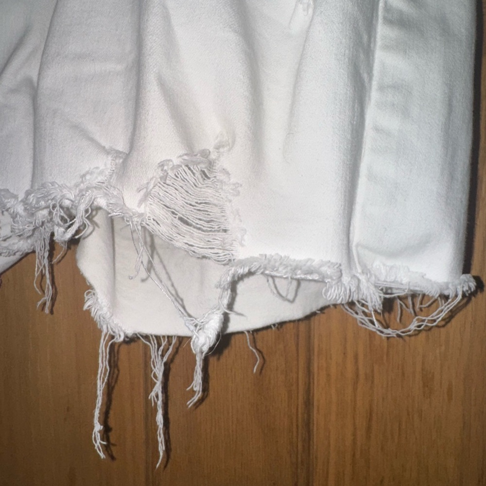 Judy blue women’s high-rise white distressed shorts size large cut off stretch - Picture 4 of 6